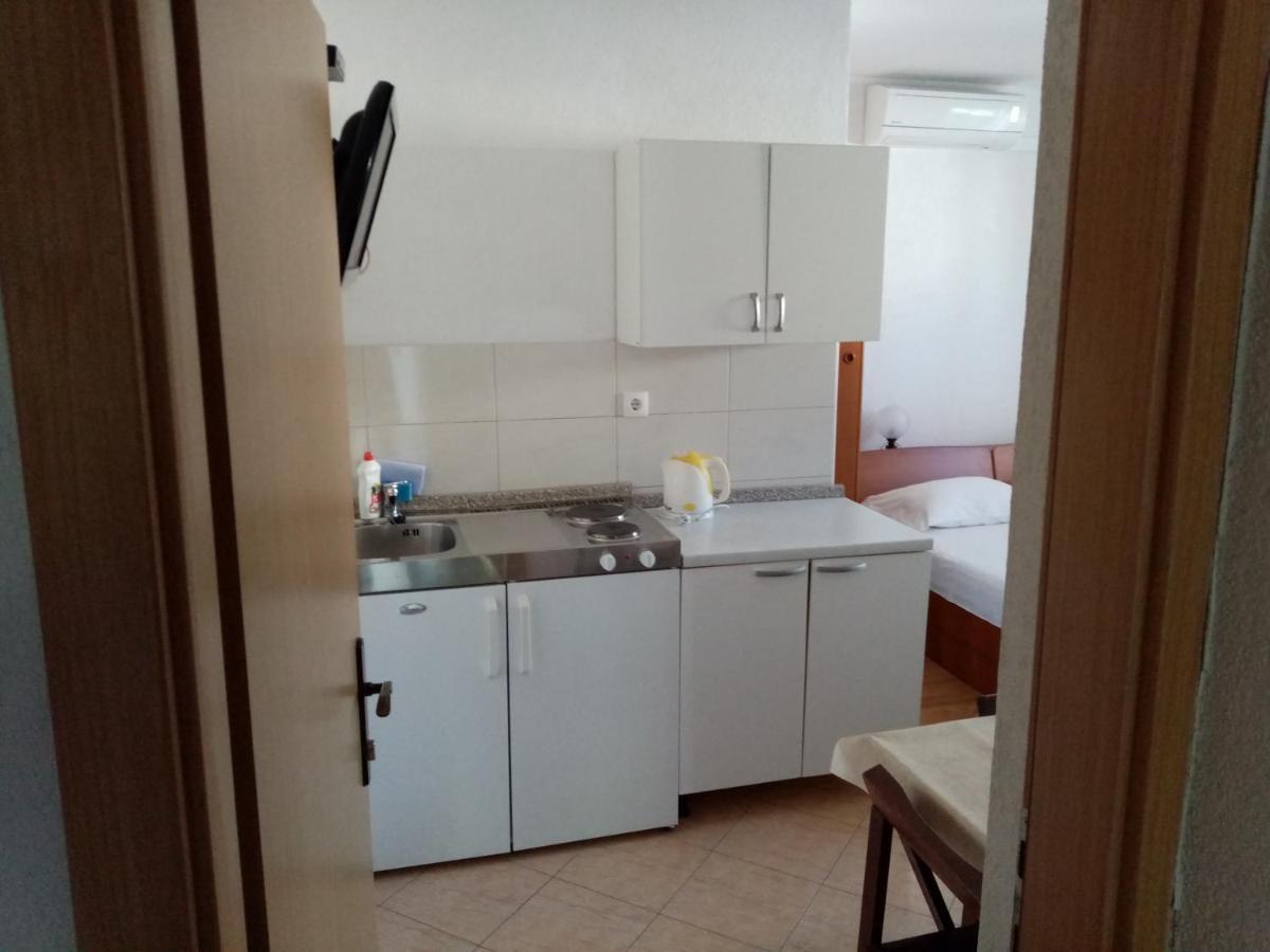 Apartments Iva Baška Voda Esterno foto