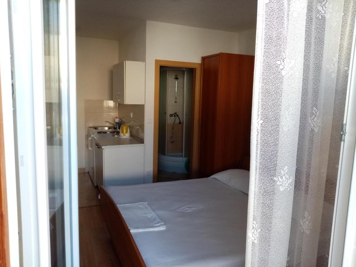 Apartments Iva Baška Voda Esterno foto
