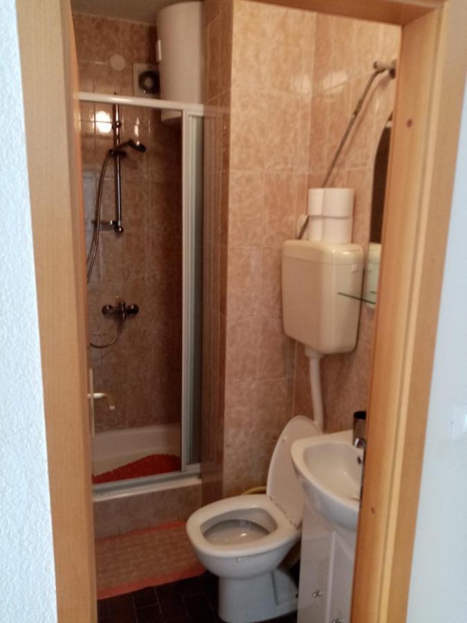 Apartments Iva Baška Voda Esterno foto