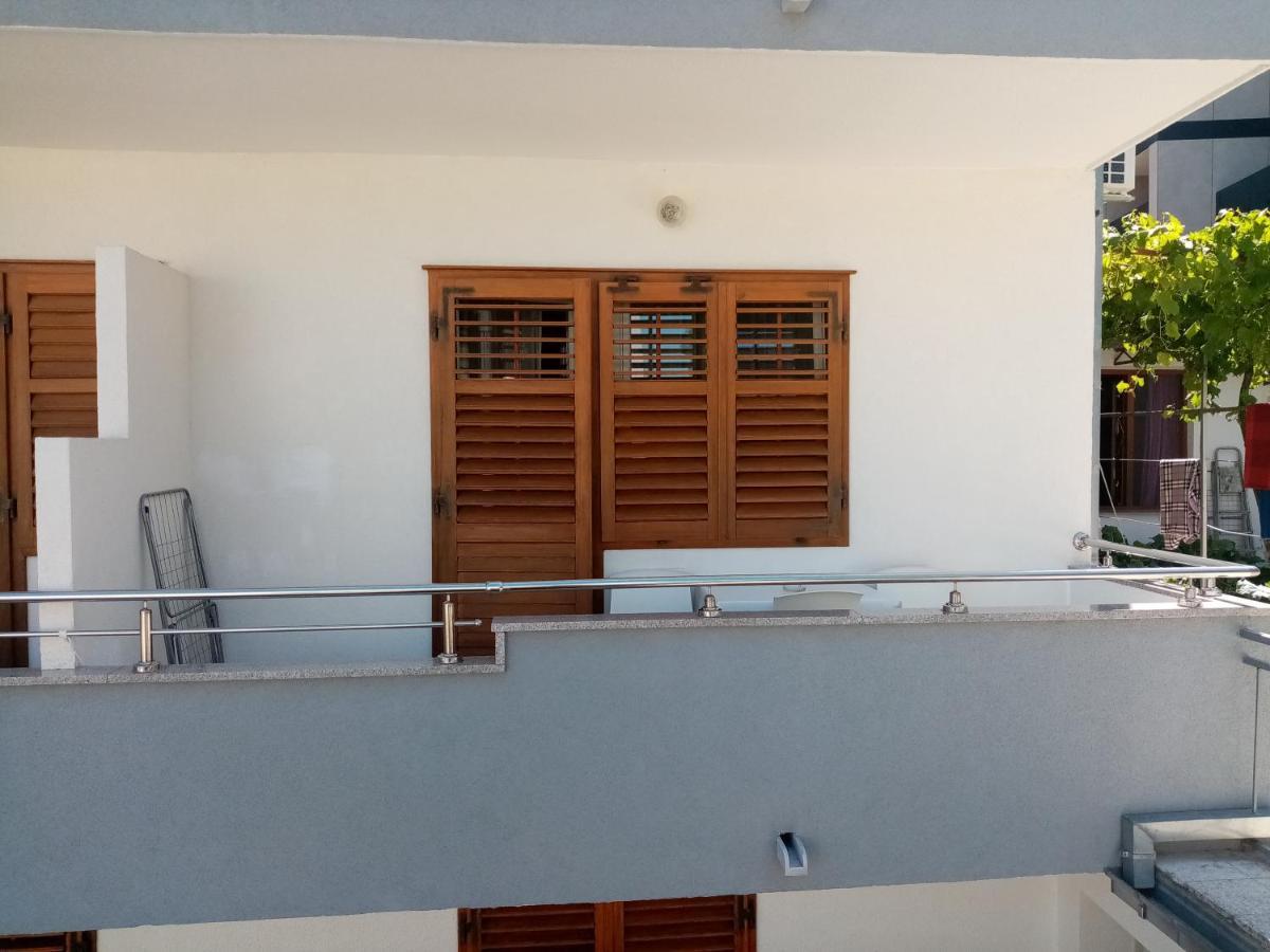 Apartments Iva Baška Voda Esterno foto
